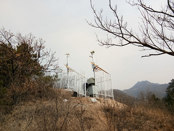 M2信号塔风光互补监控