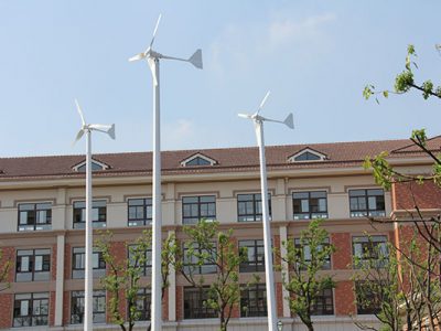 风光柴多能互补储能系统-国外独立塔杆